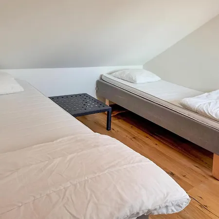Appartement 2 Bedroom Pet Friendly In *