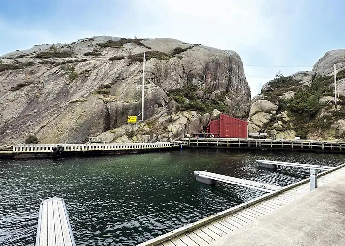 3 Bedroom Amazing In Lägenhet *